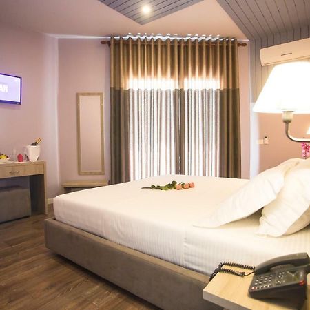 Vila Verde Beach Hotel ดูร์เรส ภายนอก รูปภาพ