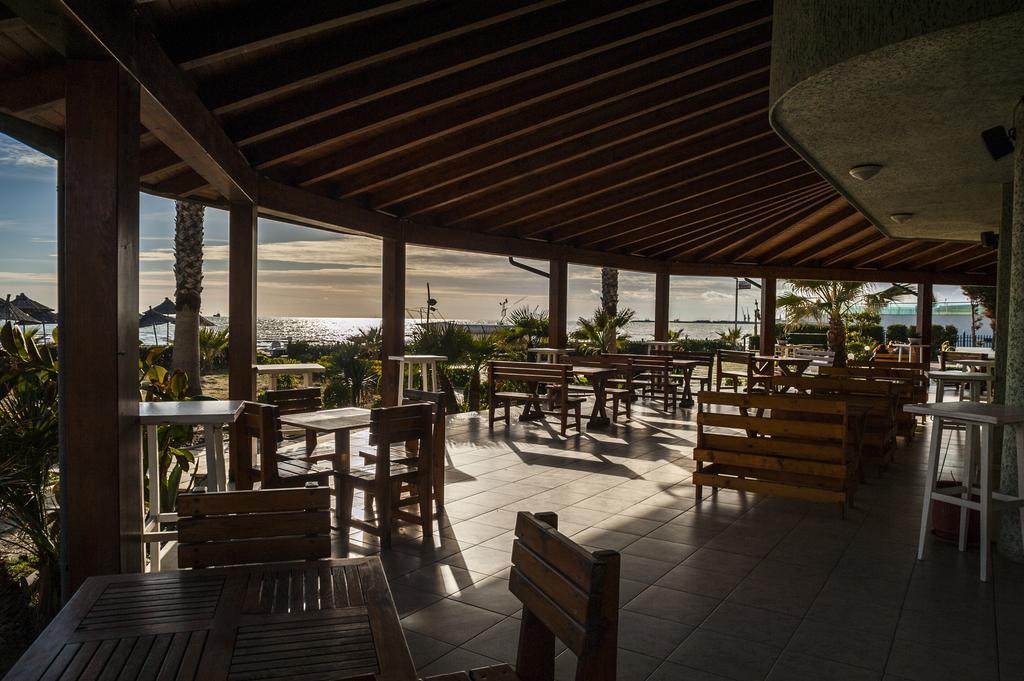 Vila Verde Beach Hotel ดูร์เรส ภายนอก รูปภาพ