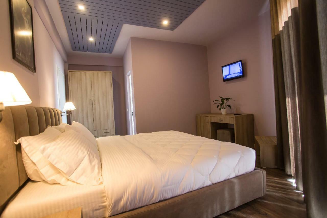 Vila Verde Beach Hotel ดูร์เรส ภายนอก รูปภาพ