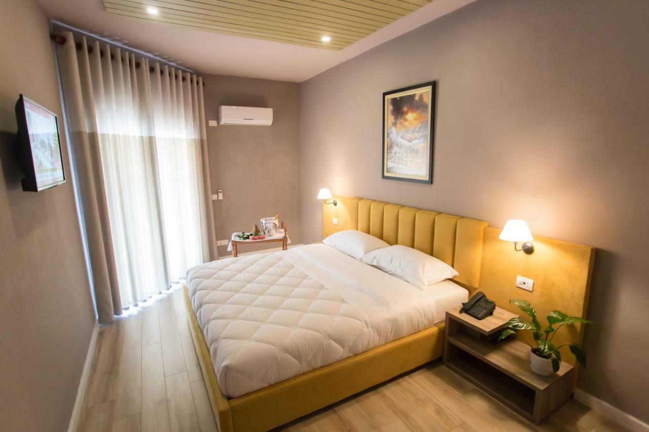 Vila Verde Beach Hotel ดูร์เรส ภายนอก รูปภาพ
