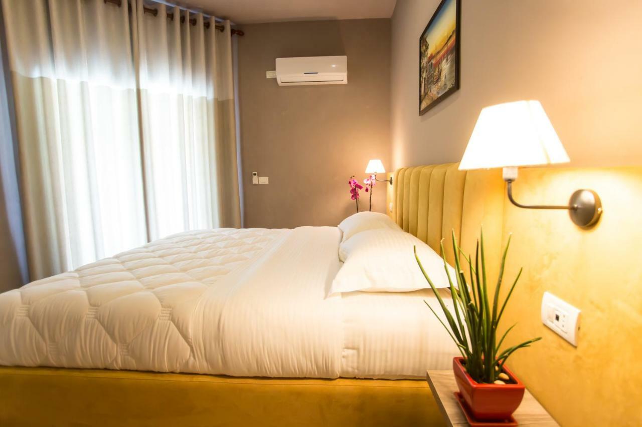 Vila Verde Beach Hotel ดูร์เรส ภายนอก รูปภาพ