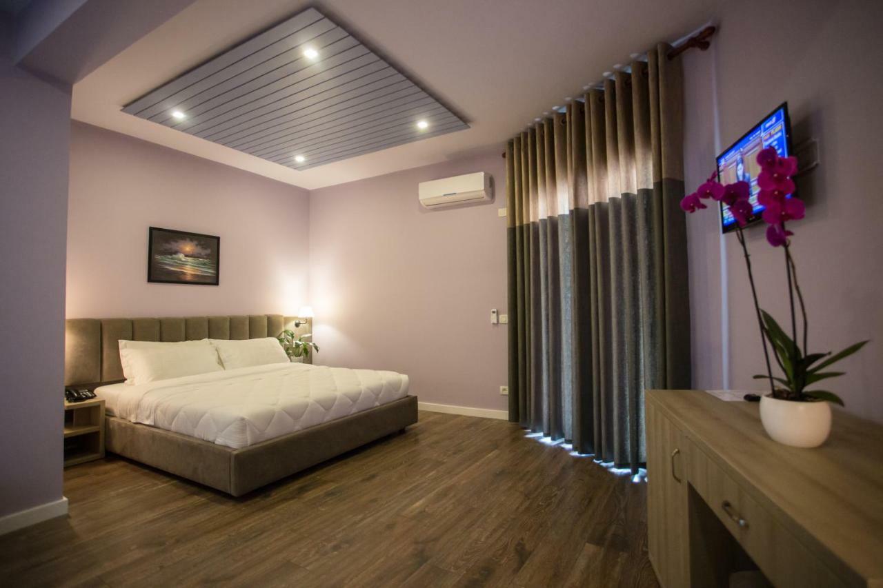 Vila Verde Beach Hotel ดูร์เรส ภายนอก รูปภาพ